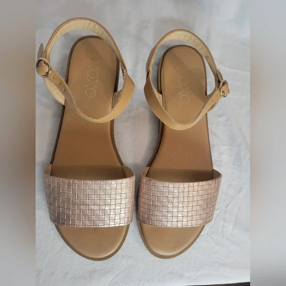 XOXO Rose Gold Faux Woven Leather Ankle Strap Sandals Size 8 - Picture 7 of 11